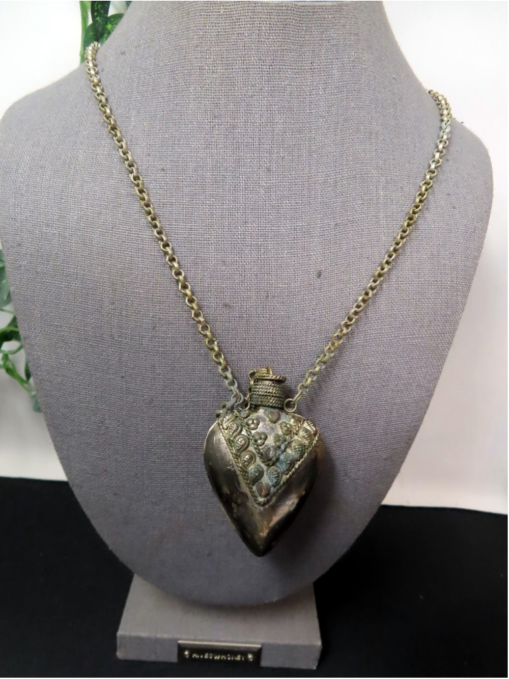 Vintage Victorian Silver Heart Snuff / Perfume Bottle Pendant Necklace